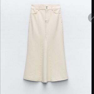 Zara Elegant Cream denim Skirt